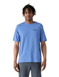 T-Shirt Patagonia P-6 Logo Responsibili Manches Courtes Homme Abundant Blue, vue portée de face