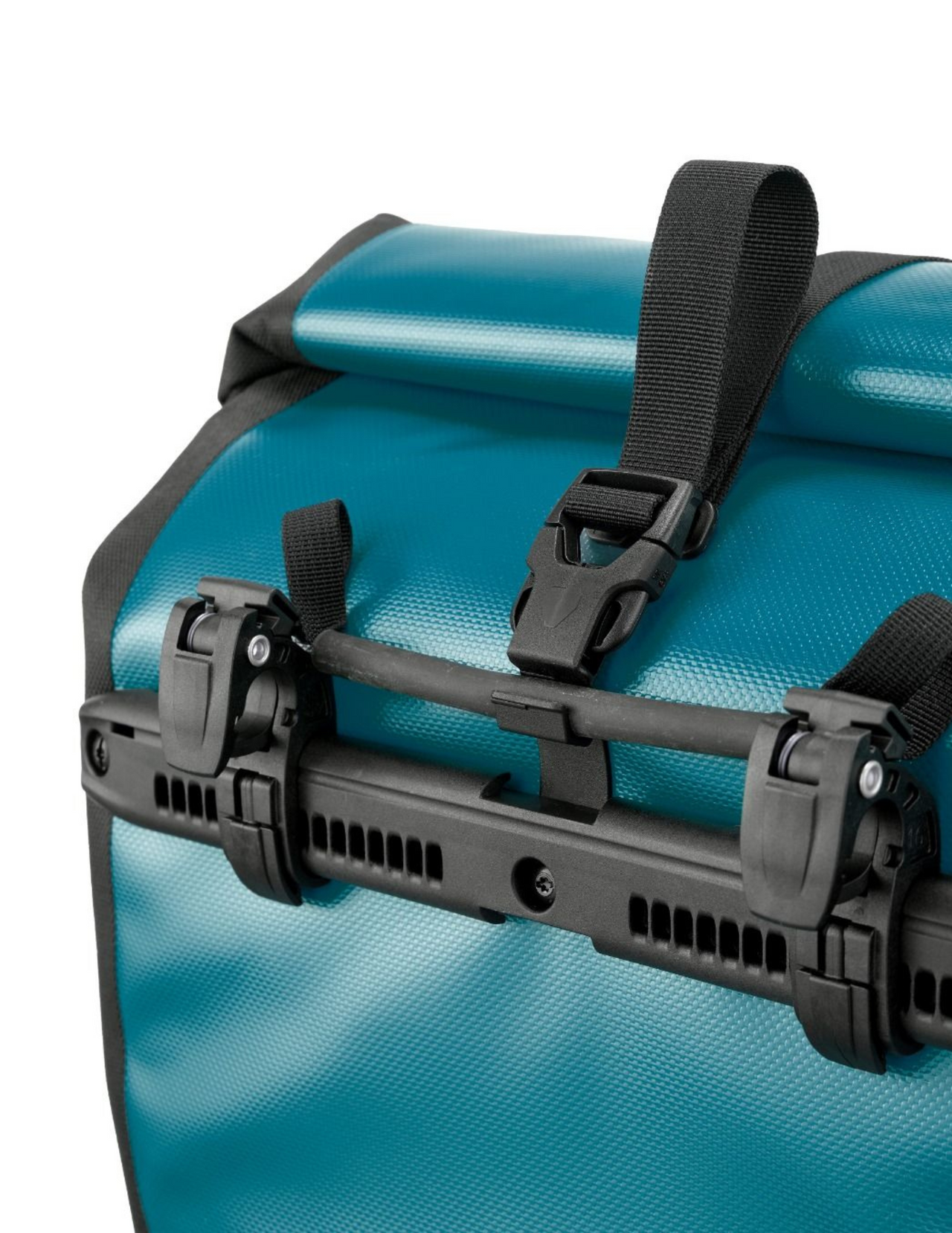 Sacoches Ortlieb Back Roller Classic Petrol/Black : idéales pour le vélotaf et la randonnée à vélo, zoom fixation, Nylon, couleur bleu