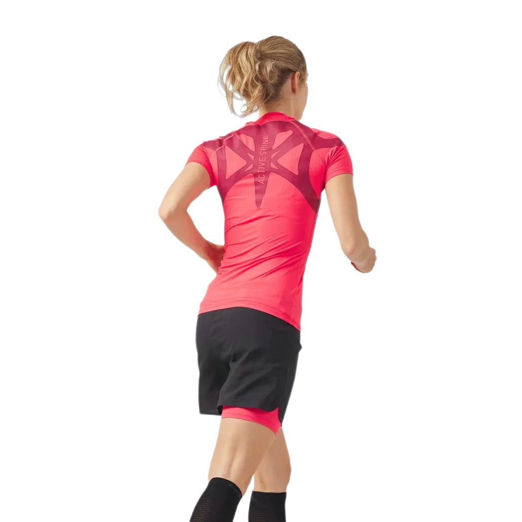 T-Shirt de Running Odlo Active Spine 2.0 Manches Courtes Femme Rose, porté, vue de dos